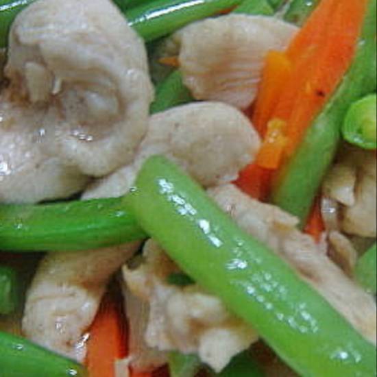 Order String Bean Chicken  food online from Lucky Wok Chinese Food store, Ontario on bringmethat.com