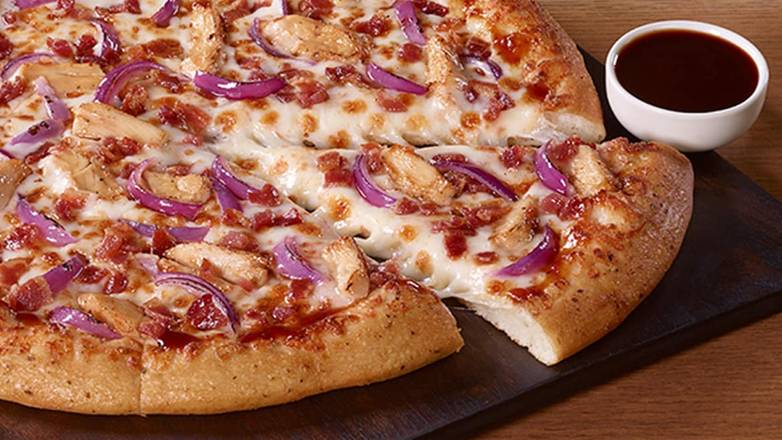 Order 12" Backyard BBQ Chicken Pizza food online from Pizza Hut store, Kathleen on bringmethat.com