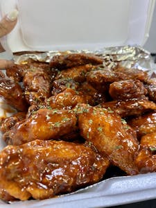 Order 100 Piece Chicken Wing Box food online from Jen Fish Fry store, Fayetteville on bringmethat.com