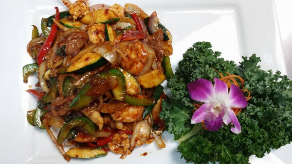 Order Fire Wok Delight food online from Yan Asian Restaurant store, Rutherford on bringmethat.com