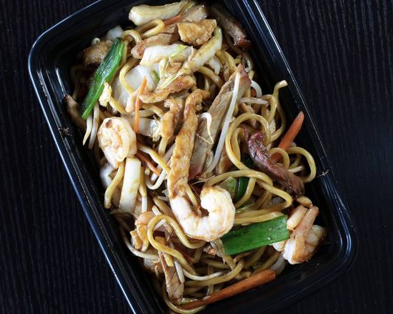 Order House Special Lo Mein food online from Red Dragon store, Chandler on bringmethat.com