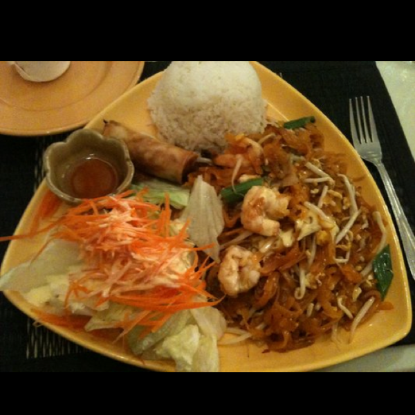 Order 7. Pad Thai Shrimp House Special food online from Thai Chili Restaurant store, Orange on bringmethat.com