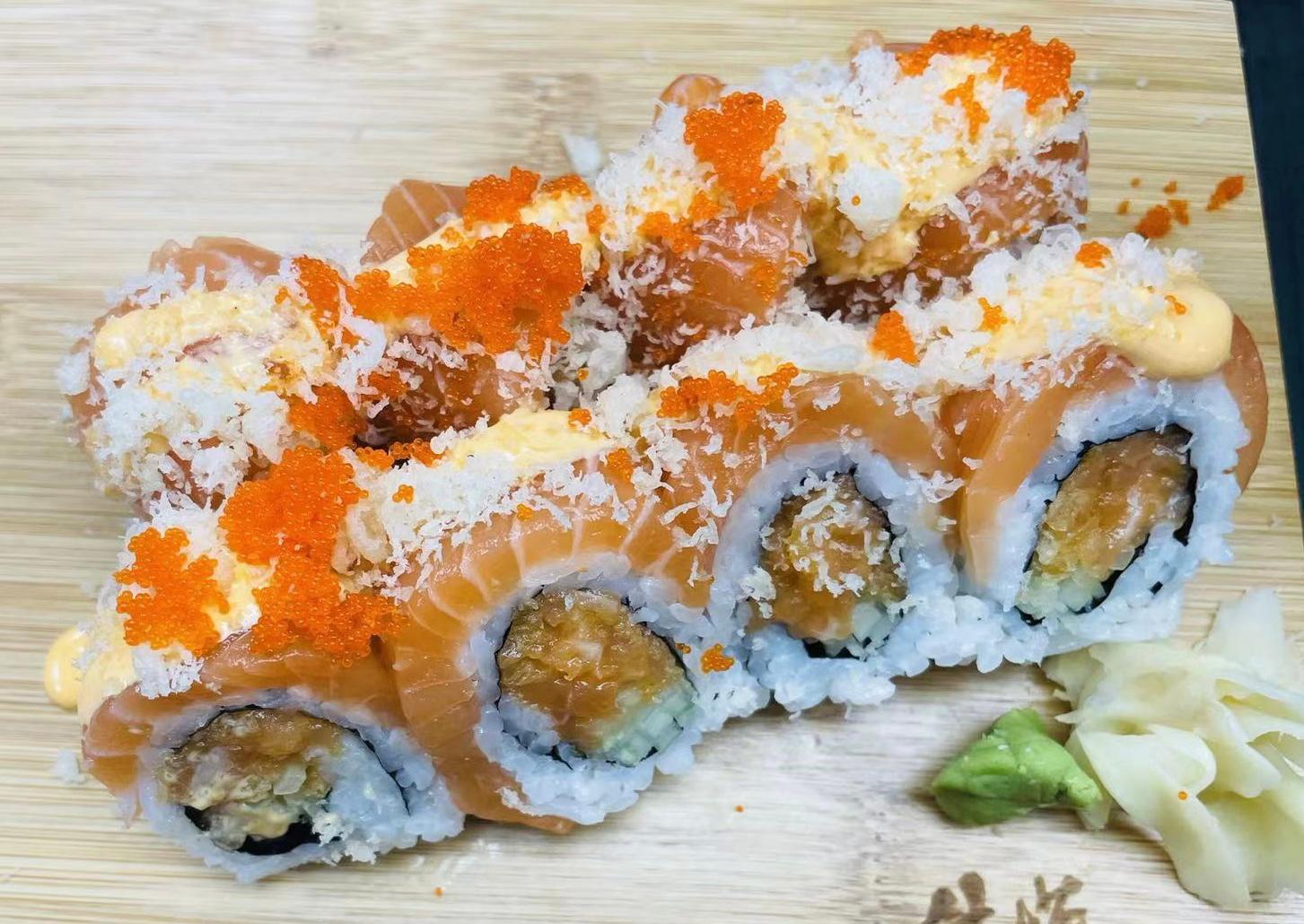 Order Crunchy Salmon Roll food online from New Leaf Chinese & Japanese Cuisine store, Philadelphia on bringmethat.com