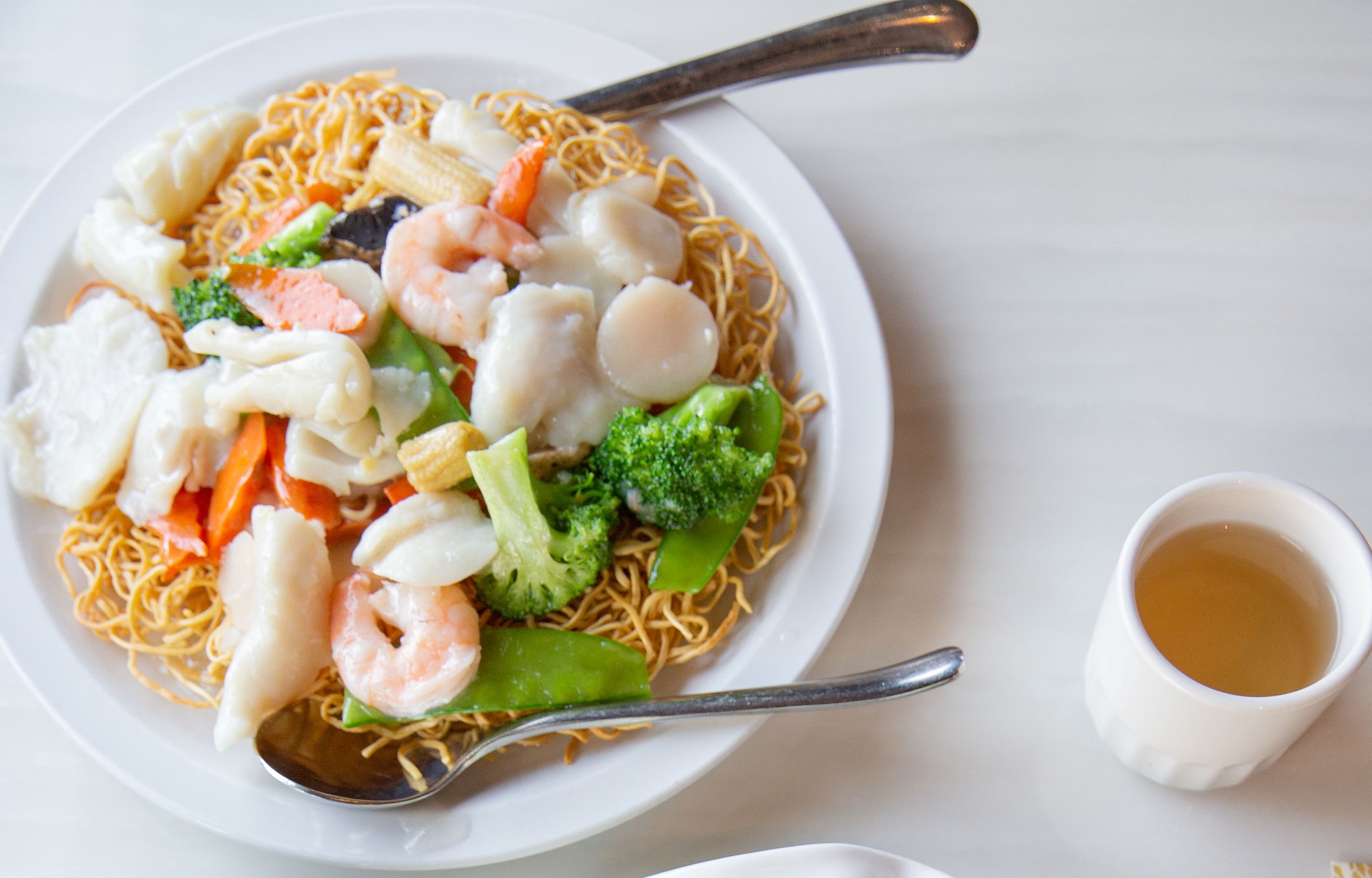 Order Hong Kong Style Pan-Fried Noodle 香港煎麵 food online from Fey Restaurant store, Menlo Park on bringmethat.com