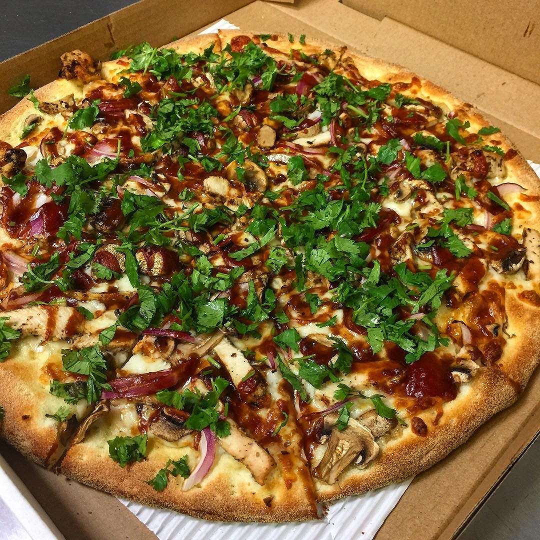 Order 12. BBQ Chicken Pizza - Small 10'' (6 Slices) food online from Verdugo Pizza store, Glendale on bringmethat.com