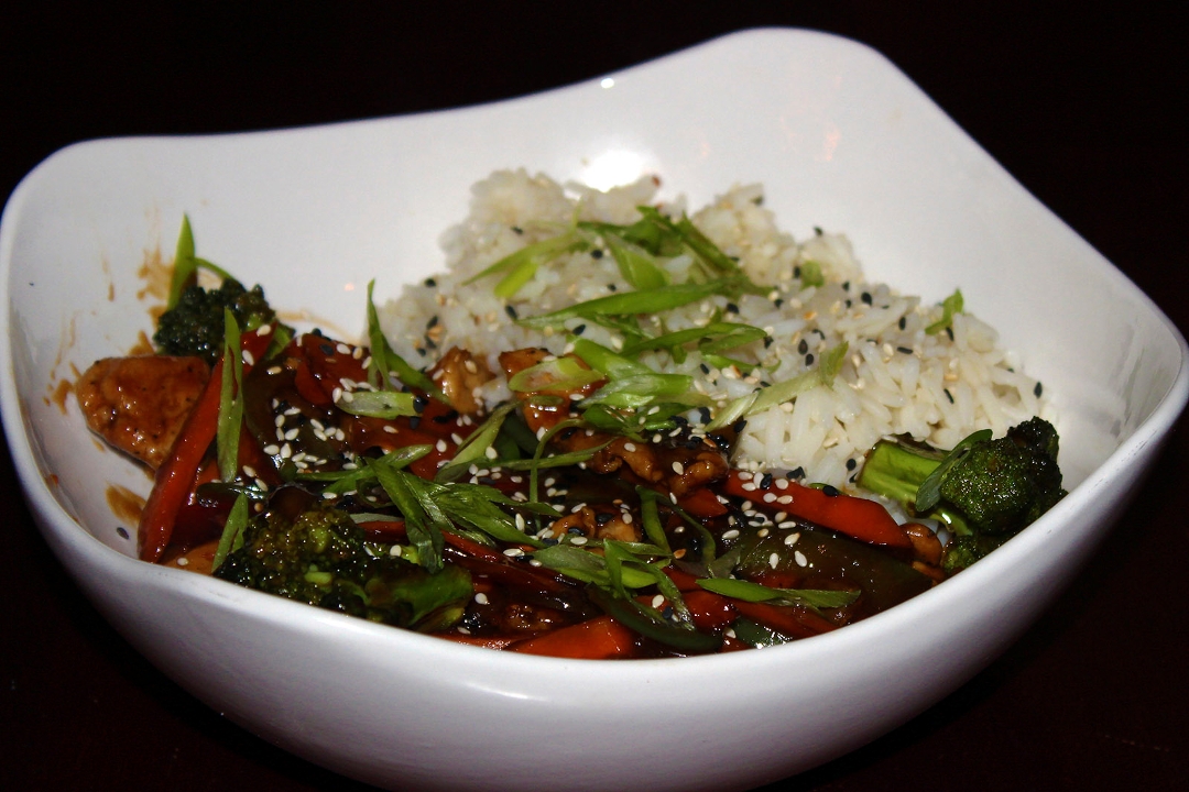Order Chicken Stir-Fry food online from Three Kings Public House store, St Louis on bringmethat.com