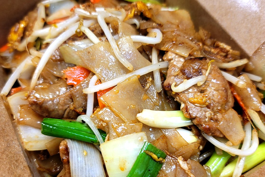 Order Kai Kau Noodles (Pan Fried Rice Noodle) food online from Ocha Thai Cuisine store, Las Vegas on bringmethat.com