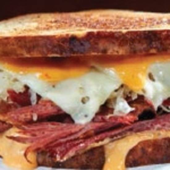 Order Corned Beef Reuben food online from Graystone Ale House store, De Pere on bringmethat.com