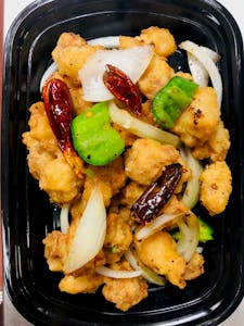 Order H7. Salt & Pepper Chicken 椒鹽雞 food online from Golden China store, Lincoln on bringmethat.com