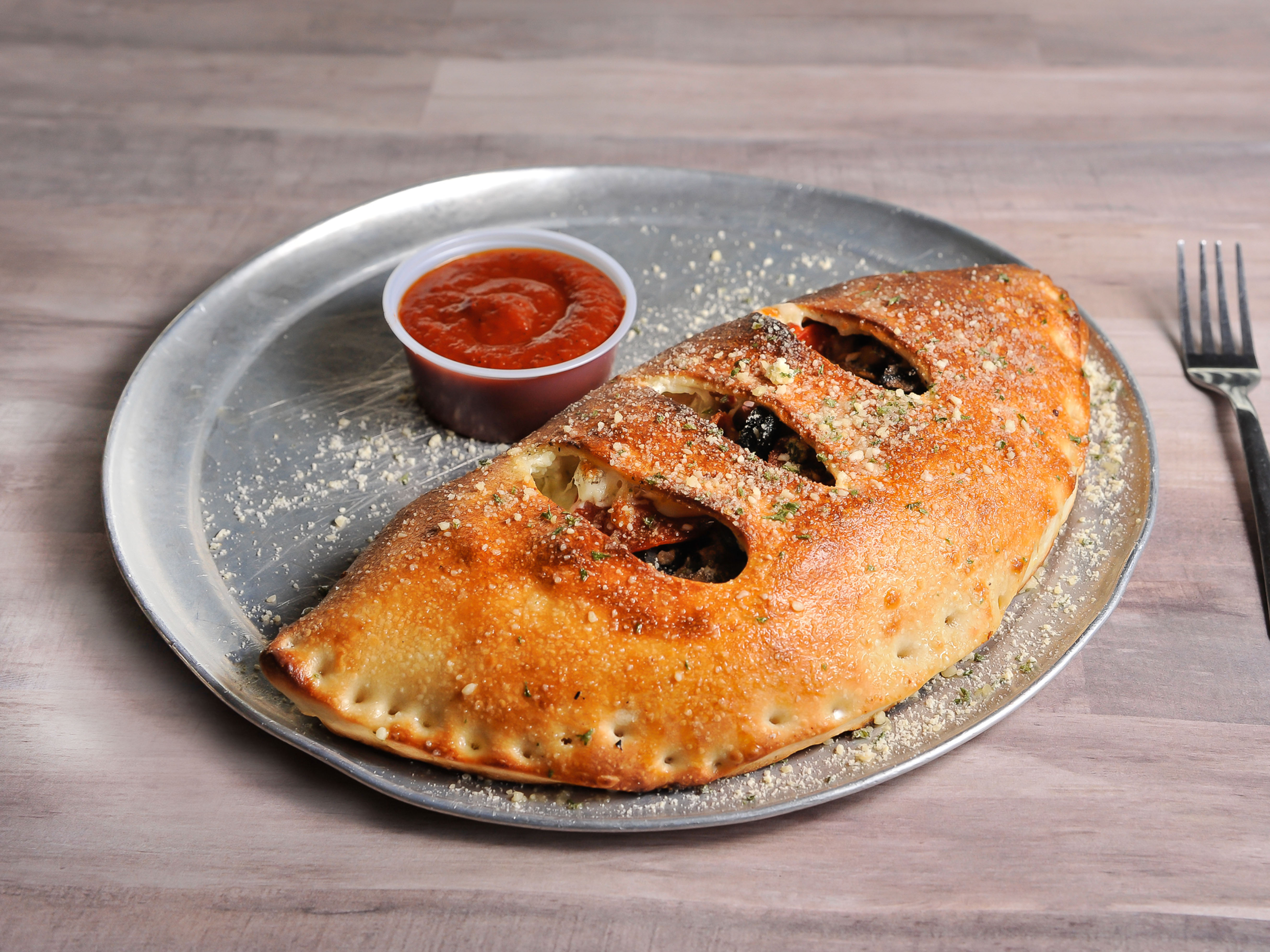 Order CHEESE CALZONE food online from Pisano's NY Style Pizzeria store, Kennesaw on bringmethat.com