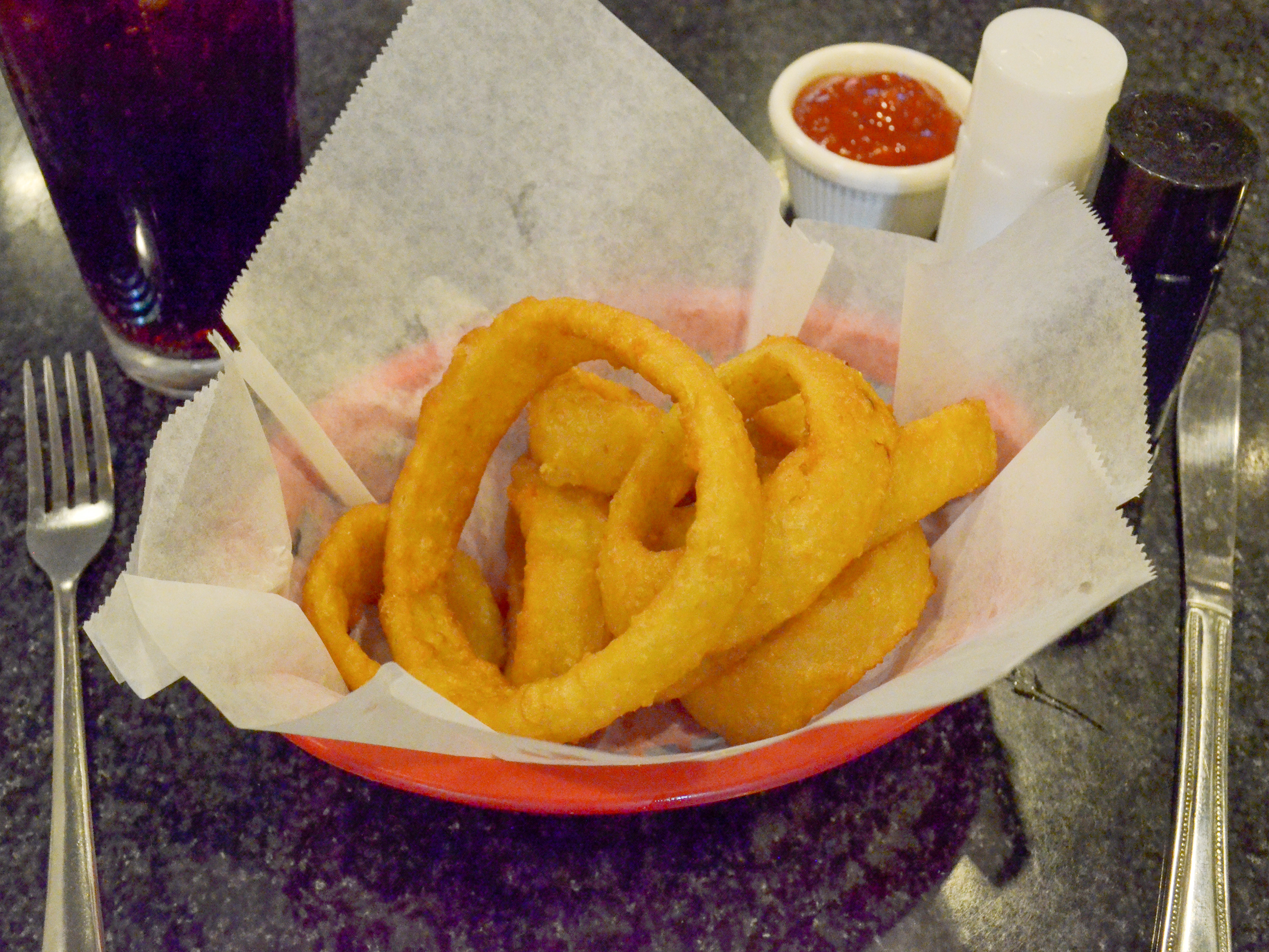 Order Onion Ring food online from Vernon Street Grill store, Roseville on bringmethat.com