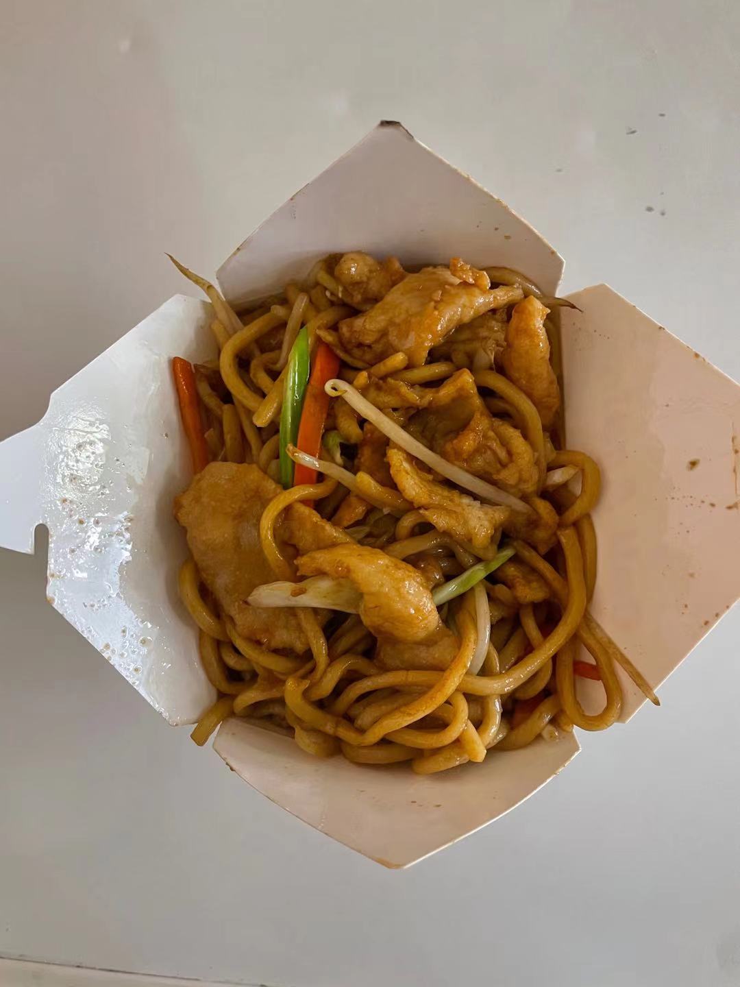 Order 117. Chicken Chow Mein food online from King Kong Chinese Restaurant store, Oakland on bringmethat.com