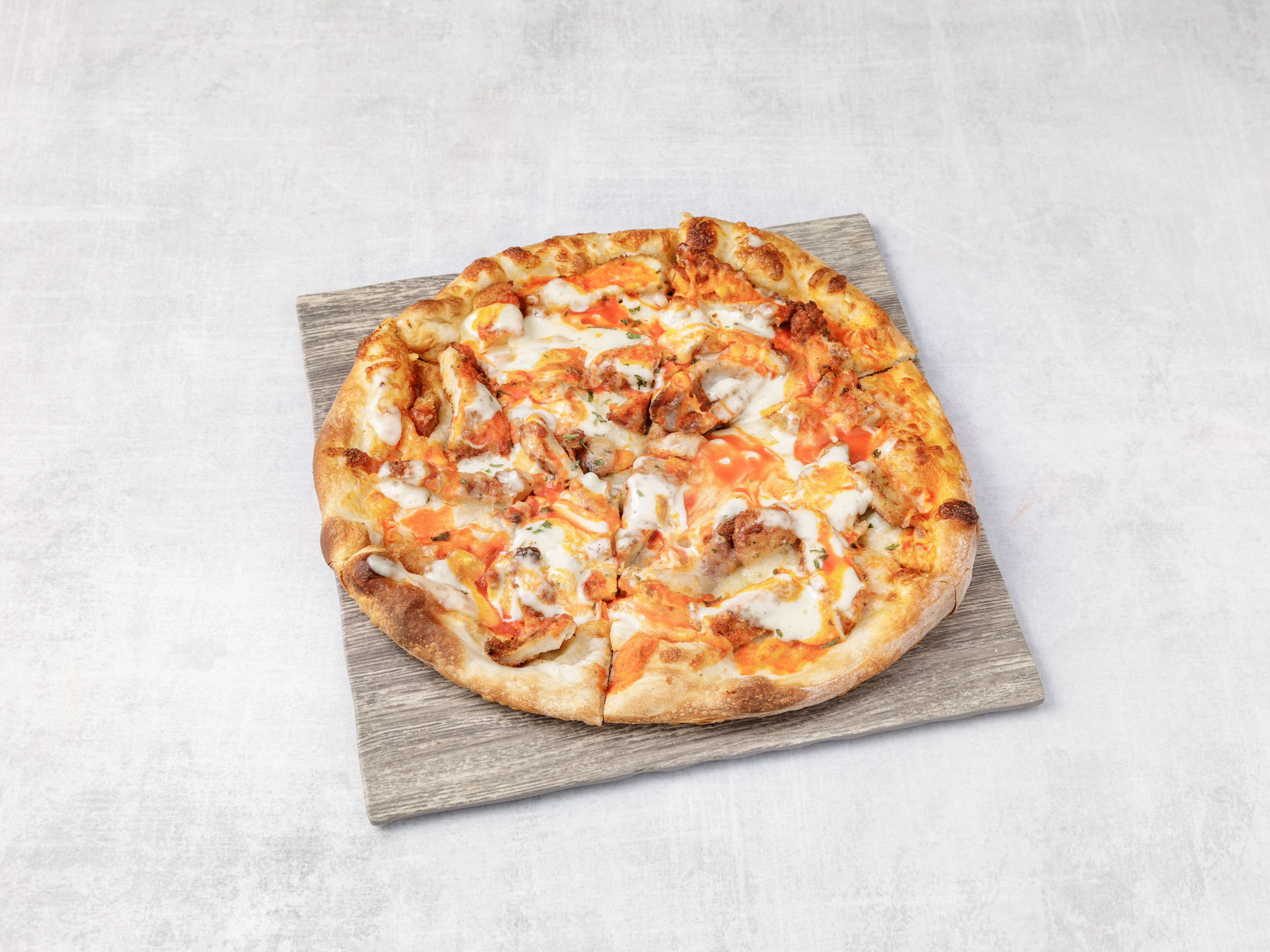 Order 1. Buffalo Chicken Pizza food online from Gicarli's store, City Of Orange on bringmethat.com