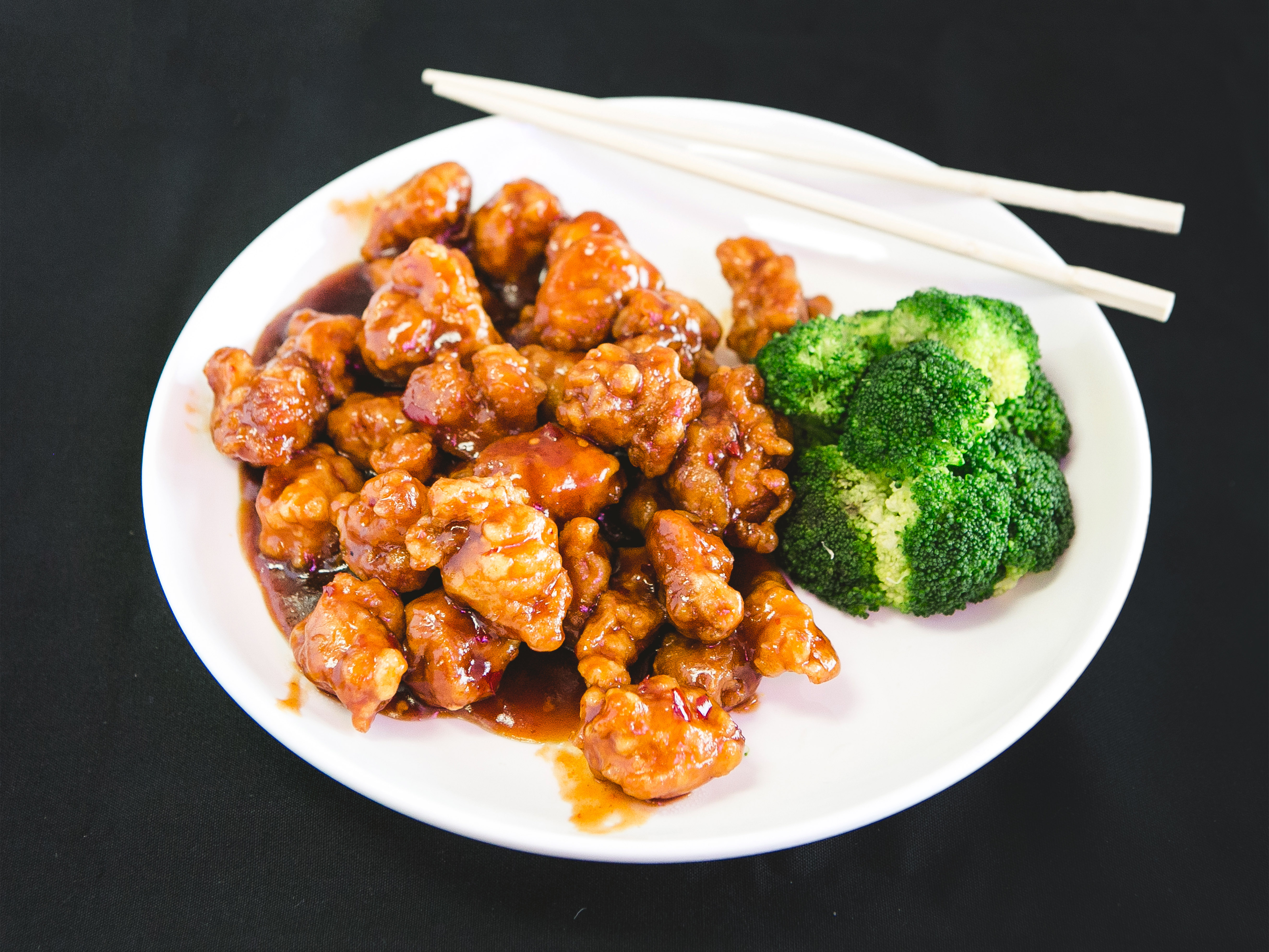 Order D14. General Tso's Chicken food online from Peking Restaurant store, Trexlertown on bringmethat.com