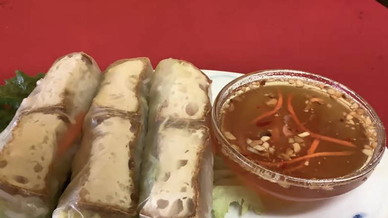 Order D1: Vegetarian fresh Spring Roll food online from Noodle Palace store, Santa Rosa on bringmethat.com