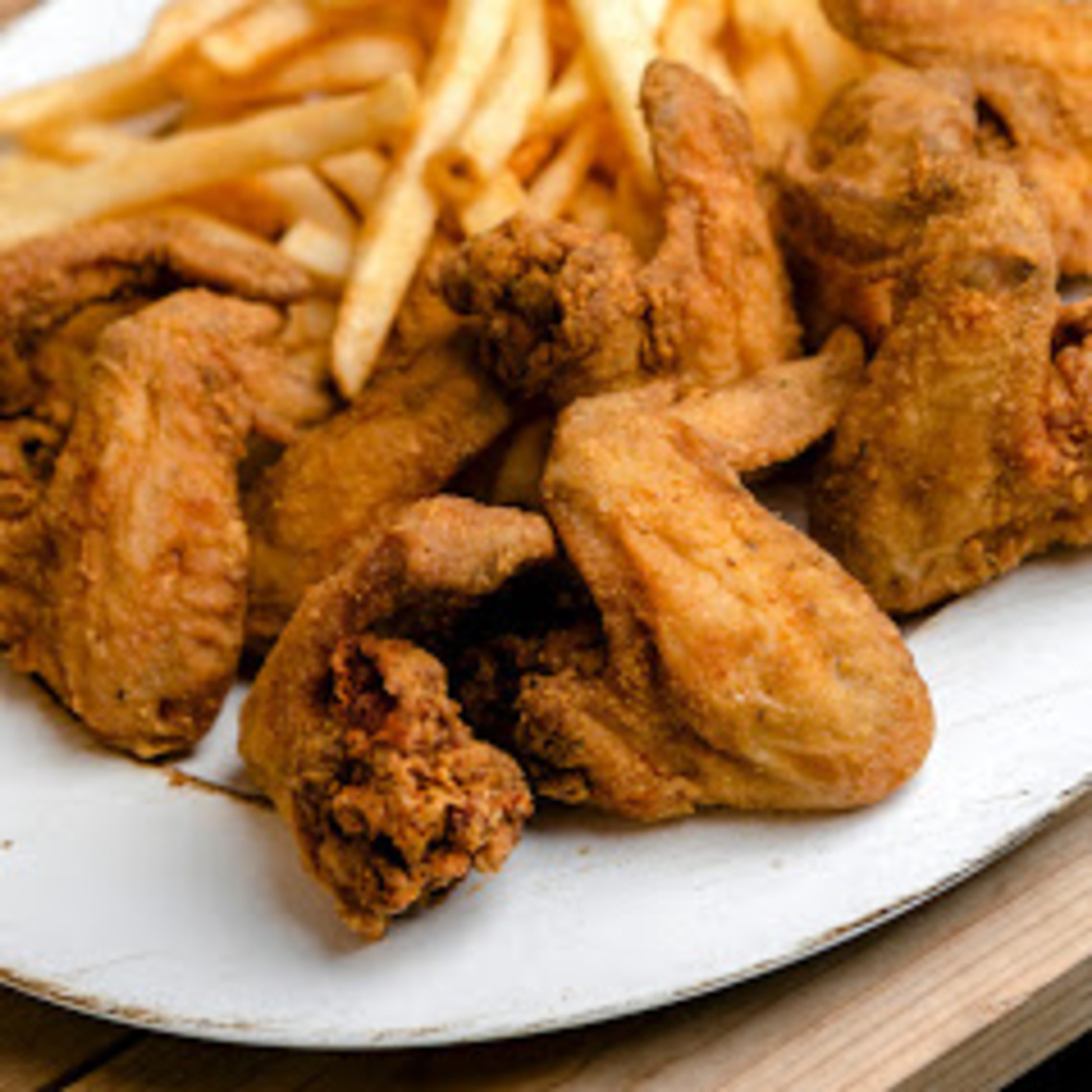 Order 10 WING DINNER. food online from Hook's Catch Seafood And Wings store, Baton Rouge on bringmethat.com