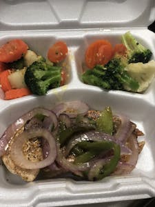Order Grilled Chicken Breast food online from Charlie D's Seafood & Chicken store, Kansas City on bringmethat.com