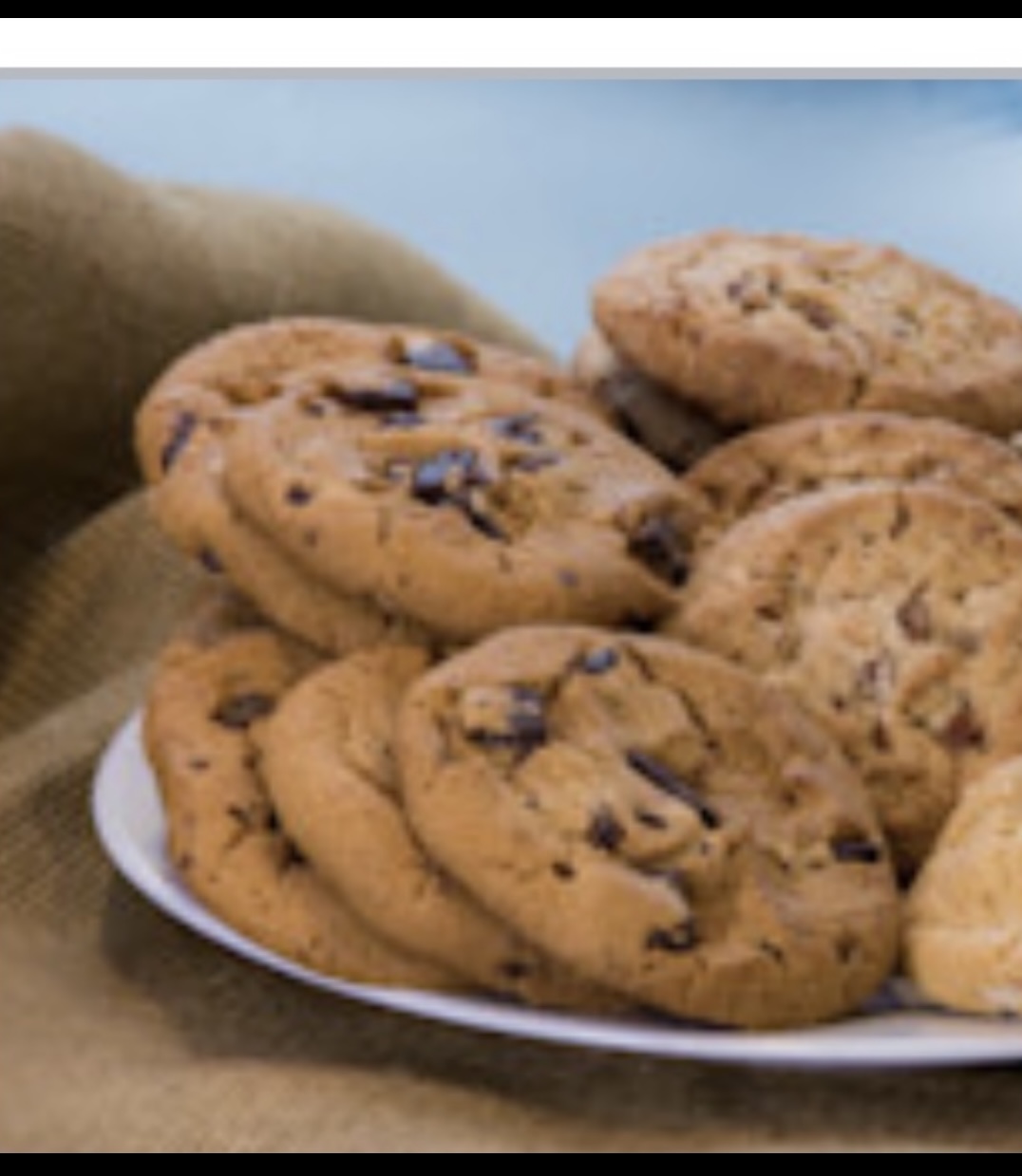 Order Chocolate Chip Cookie food online from Madison's Pizza store, Albany on bringmethat.com