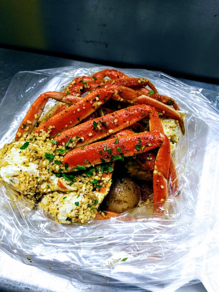Order Snow Crab Legs food online from Reign Restaurant And Bar store, Salisbury on bringmethat.com