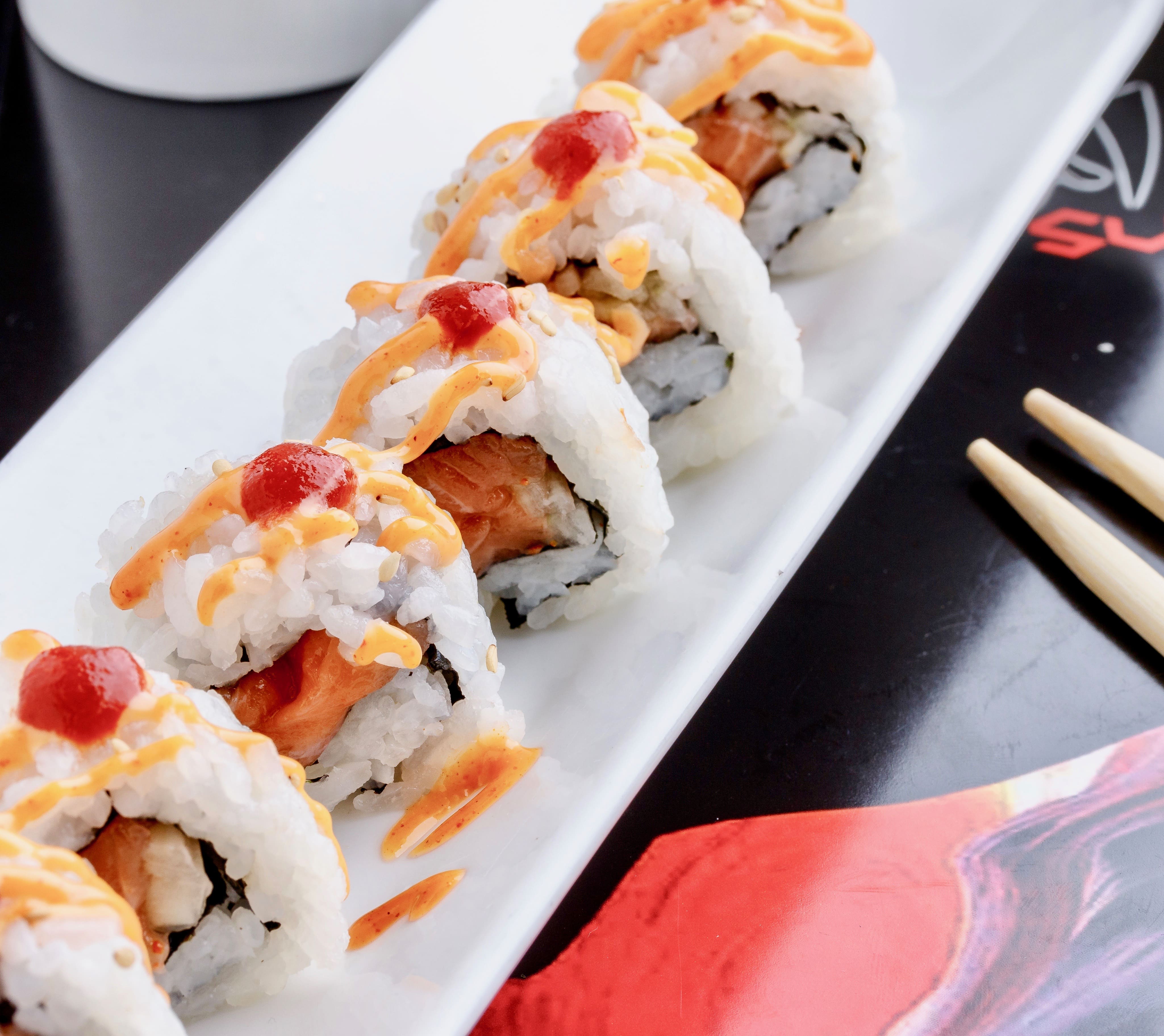 Order Spicy Salmon Makimono food online from Koi Japanese Sushi Bar & Lounge store, Beaumont on bringmethat.com