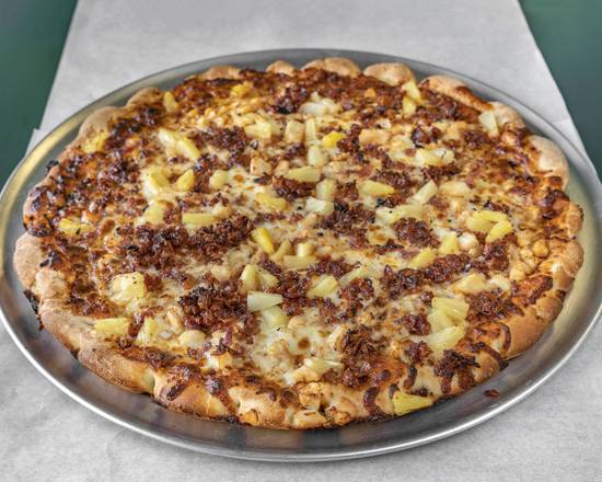 Order BBQ Chicken Pizza food online from Casamel Pizza store, Parma on bringmethat.com