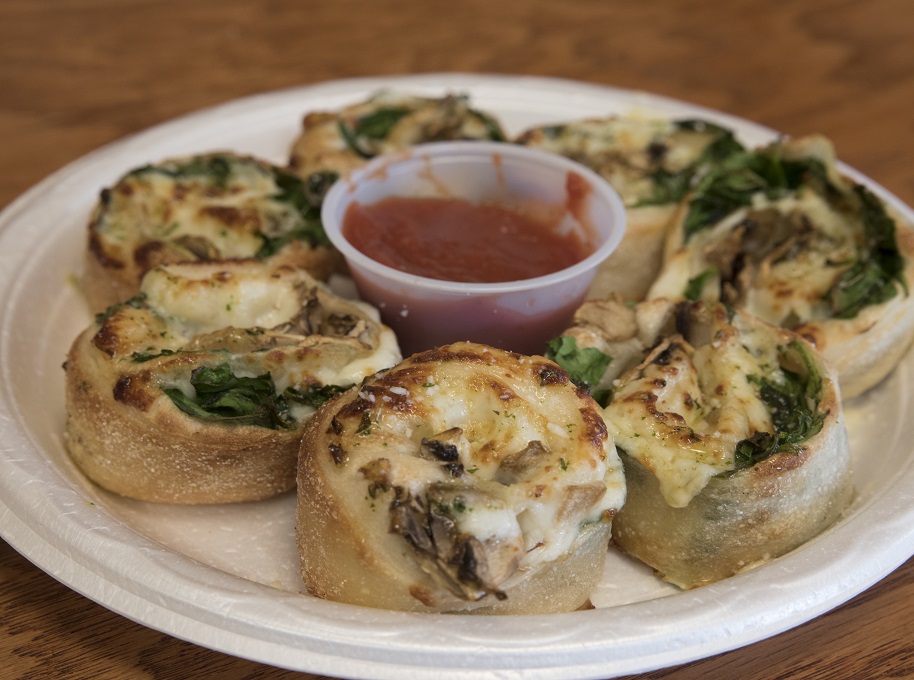 Order Spinach and Mushroom Vocelli Rolls food online from Halal Vocelli Pizza store, Falls Church on bringmethat.com