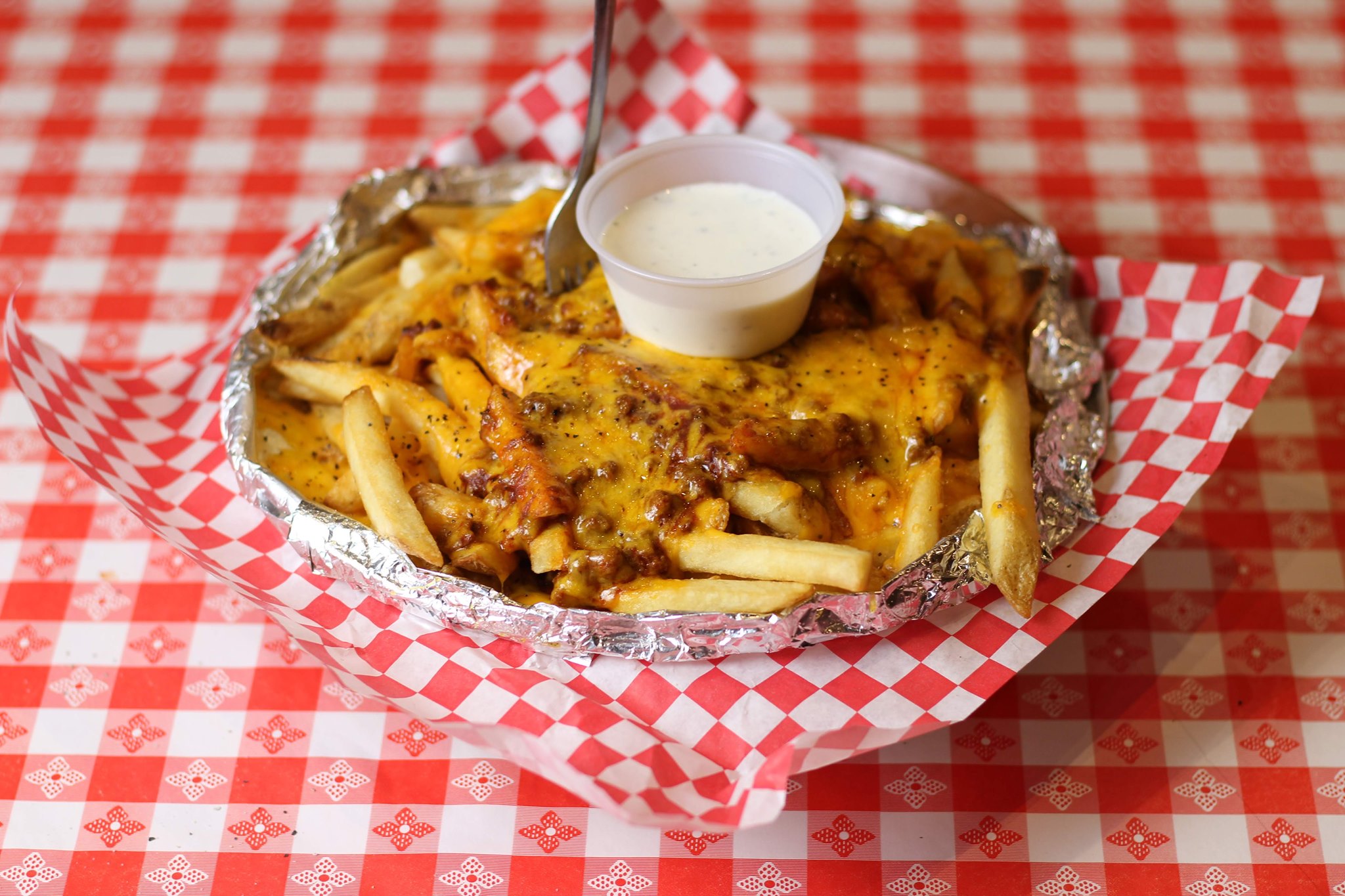 Order Chili Cheese Fries food online from Chips Old Fashioned Hamburgers store, Dallas on bringmethat.com