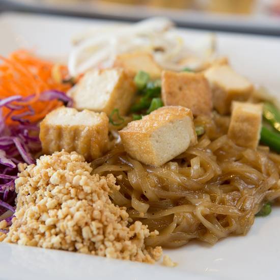 Order Pad Thai Noodle food online from Bodhi Kosher Thai store, Beverly Hills on bringmethat.com