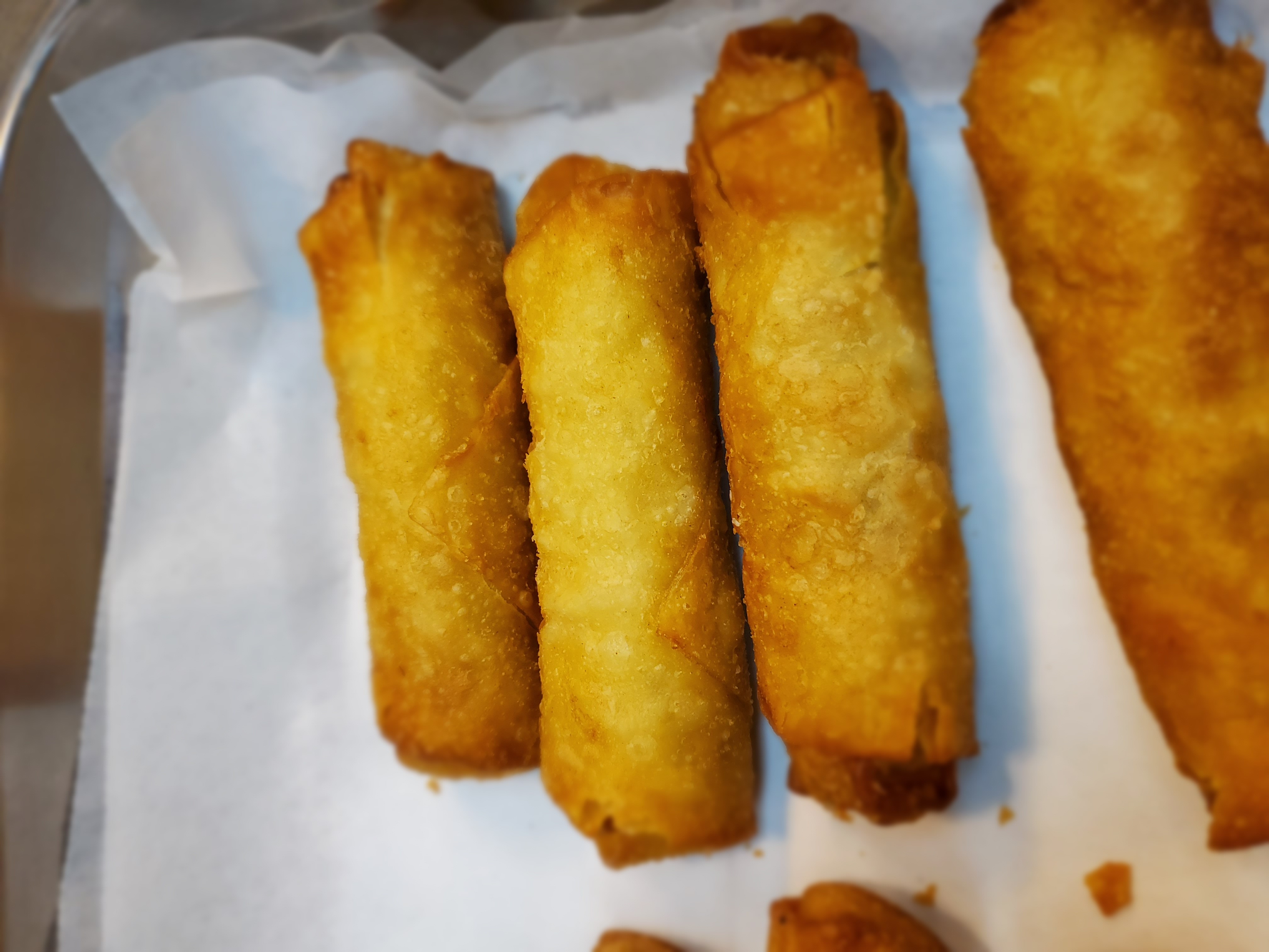 Order Egg Rolls food online from Famous Wok 5th Ave Mall store, Anchorage on bringmethat.com