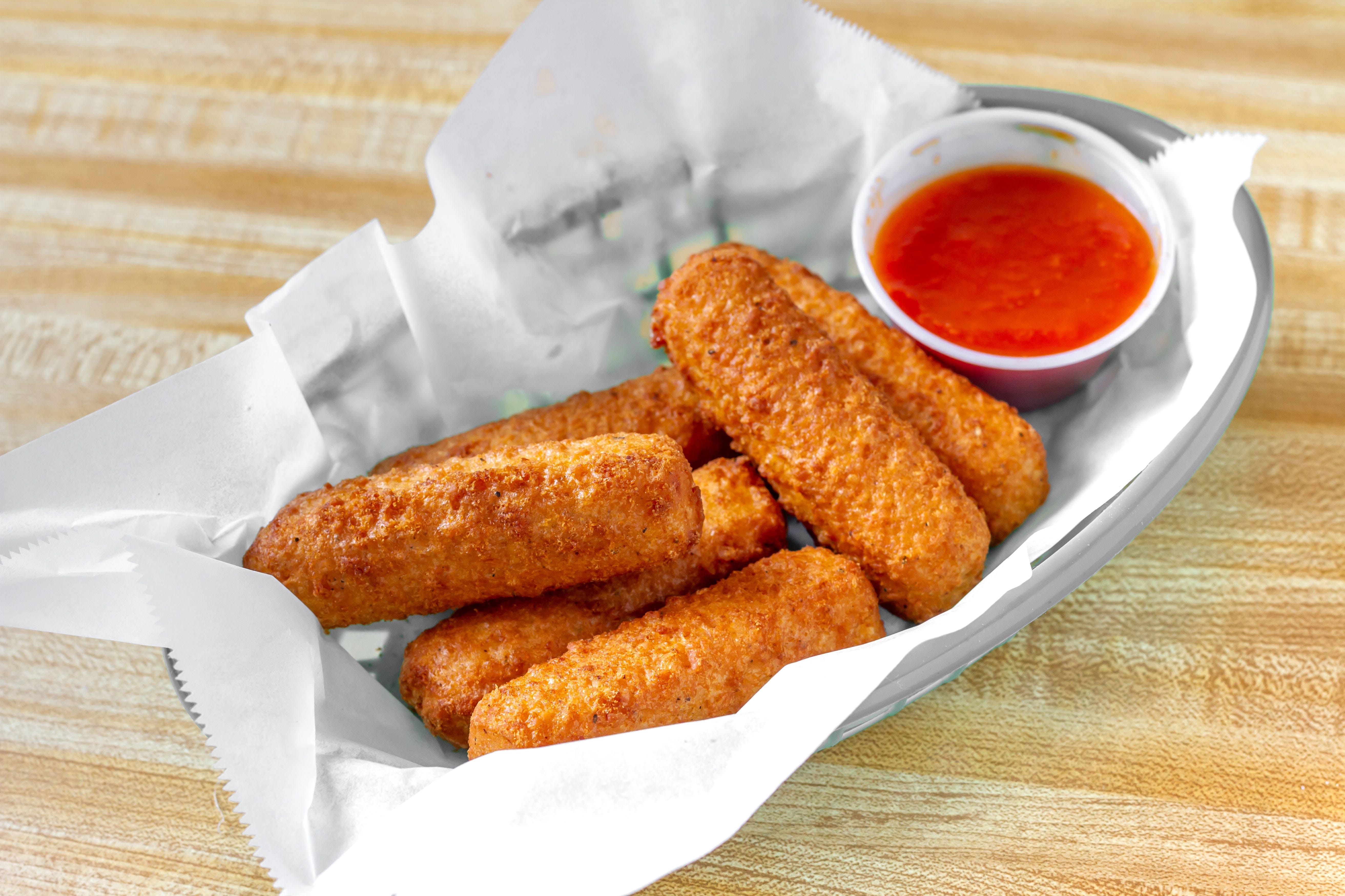 Order Mozzarella Sticks - Appetizer food online from Classico Pizzeria store, Westminster on bringmethat.com