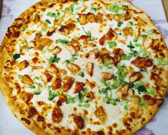 Order Chicken Broccoli Alfredo Pizza food online from Roma Pizza store, Lowell on bringmethat.com