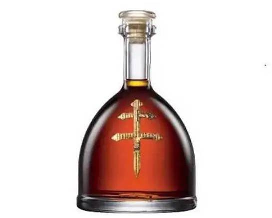 Order D'usse VSOP, 750mL cognac (40.0% ABV) food online from Bushwick store, Brooklyn on bringmethat.com