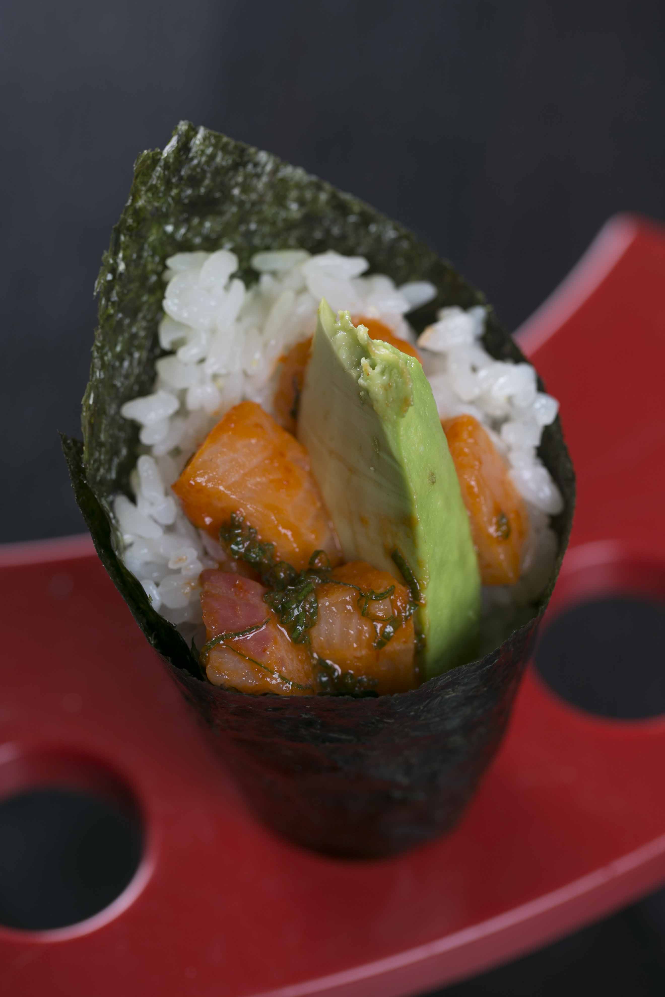 Order H5. Spicy Yellow Tail Hand Roll food online from Icho Izakaya Fusion Cuisine store, Temple City on bringmethat.com