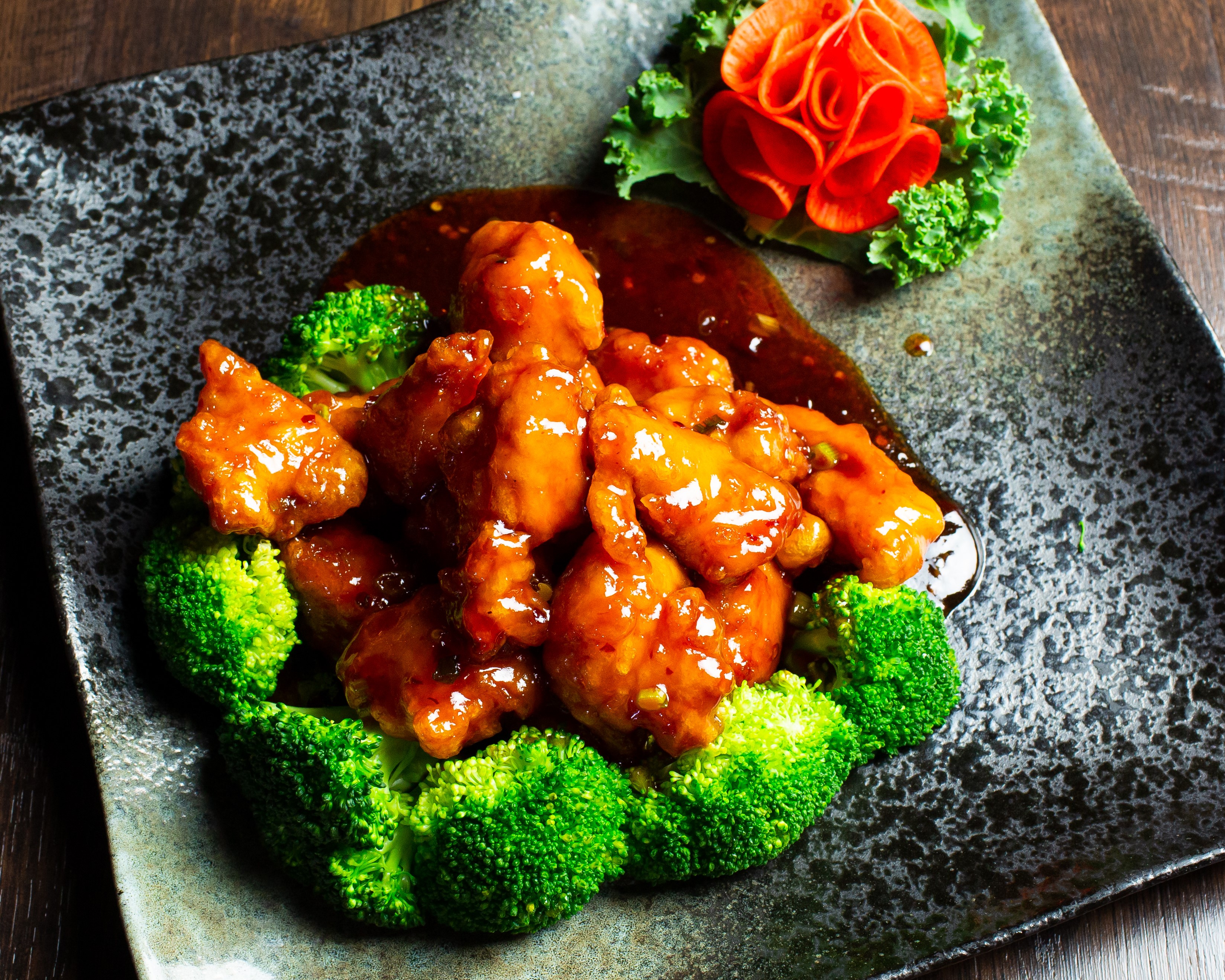 Order General Tso's Chicken food online from Yummy Yummy Asian Bistro store, Long Beach on bringmethat.com