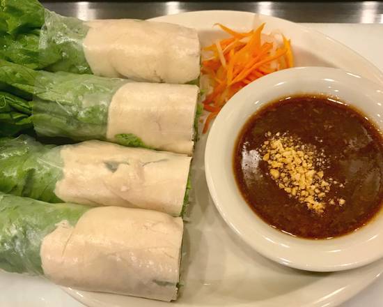 Order B3. Chicken Basil Salad Rolls food online from Papaya Vietnamese Cuisine store, Bellevue on bringmethat.com