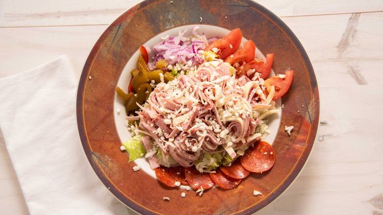 Order Chef Salad food online from Mama Pizza store, Highspire on bringmethat.com