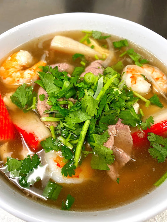 Order House Pho food online from Lotus Restaurant store, Maple Grove on bringmethat.com