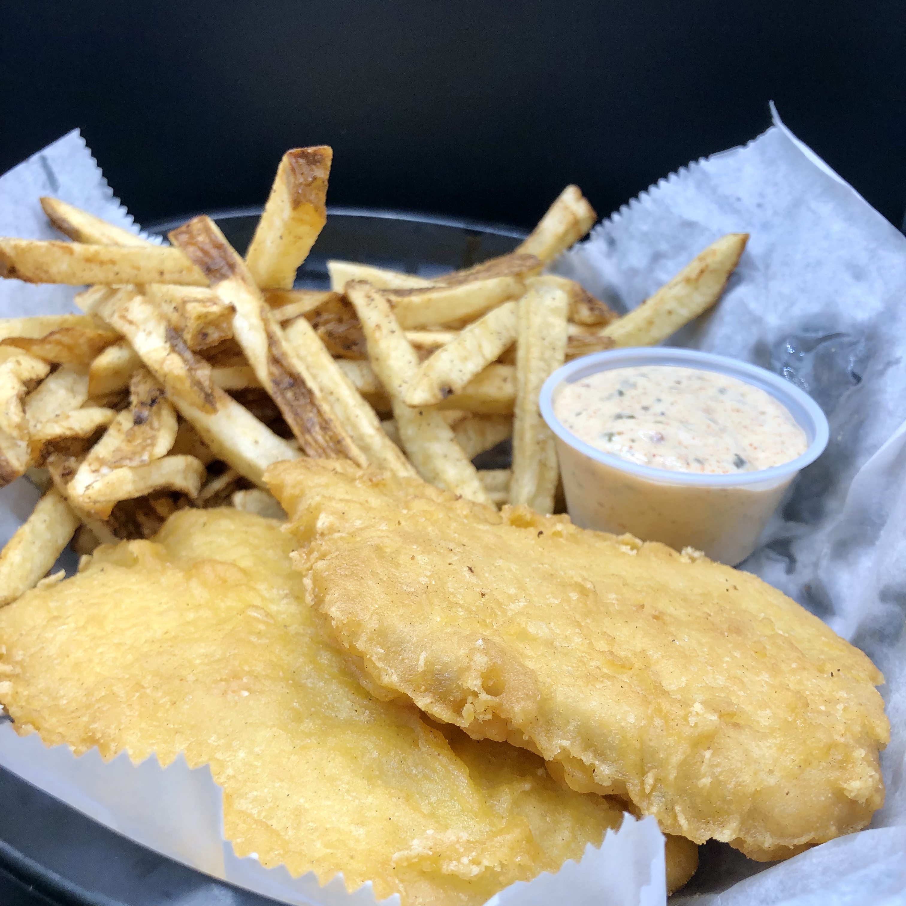 Order Beer Battered Fish and Chips Platter food online from The Union Craft House store, Taylor on bringmethat.com