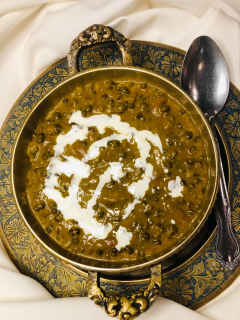 Order Kali Dal Makhani food online from Curbside Curry store, San Francisco on bringmethat.com