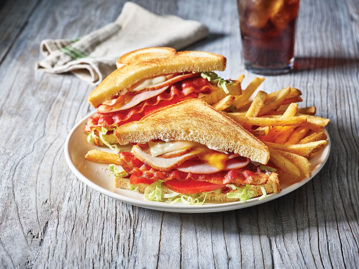 Order Clubhouse Grille food online from Applebee store, Detroit on bringmethat.com