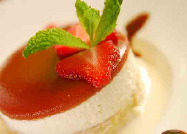 Order TRES LECHES food online from Yuca Bar store, New York on bringmethat.com