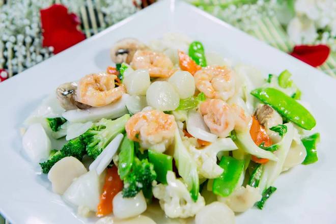 Order Scallop and Shrimp food online from Dragon Palace store, Gresham on bringmethat.com