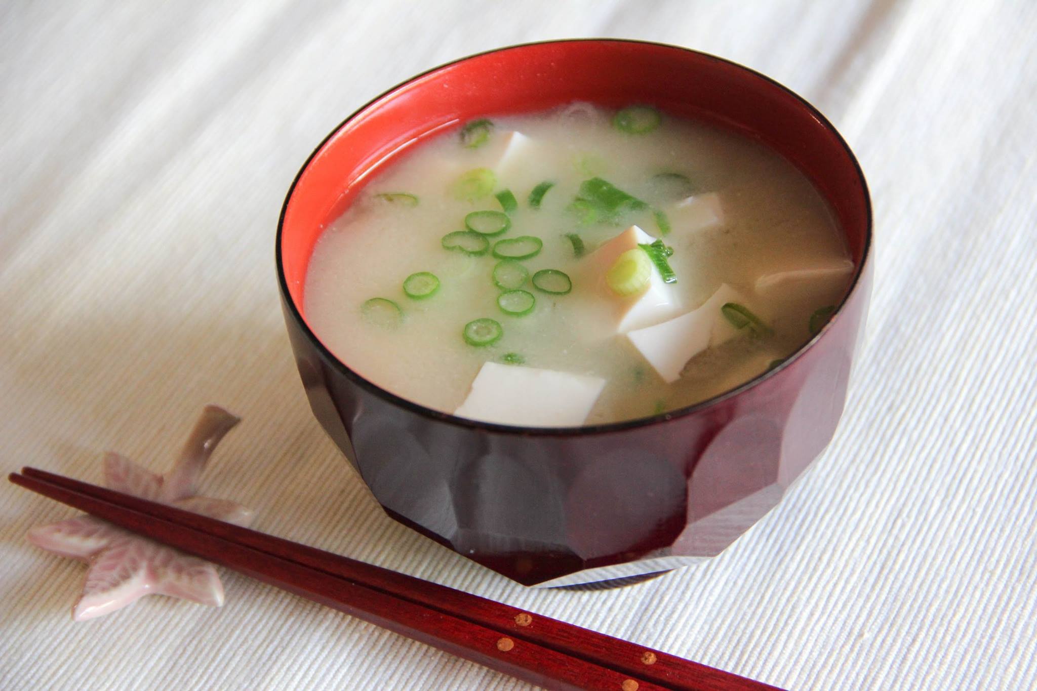 Order Miso Soup food online from Sakura Nami store, Clarendon Hills on bringmethat.com