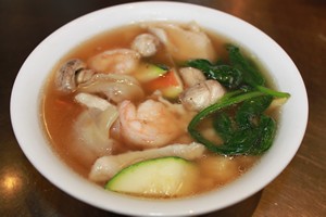 Order 16. Wor Wonton Soup food online from Jade China store, Murrieta on bringmethat.com