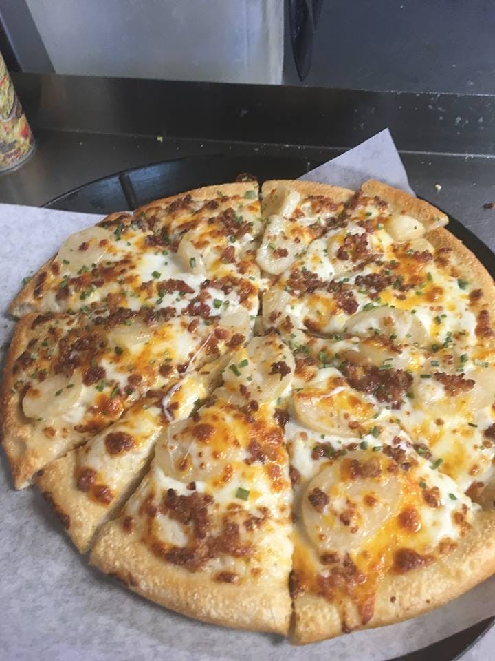 Order Loaded Baked Potato Pizza - Individual food online from Pizza Inn store, Carlsbad on bringmethat.com