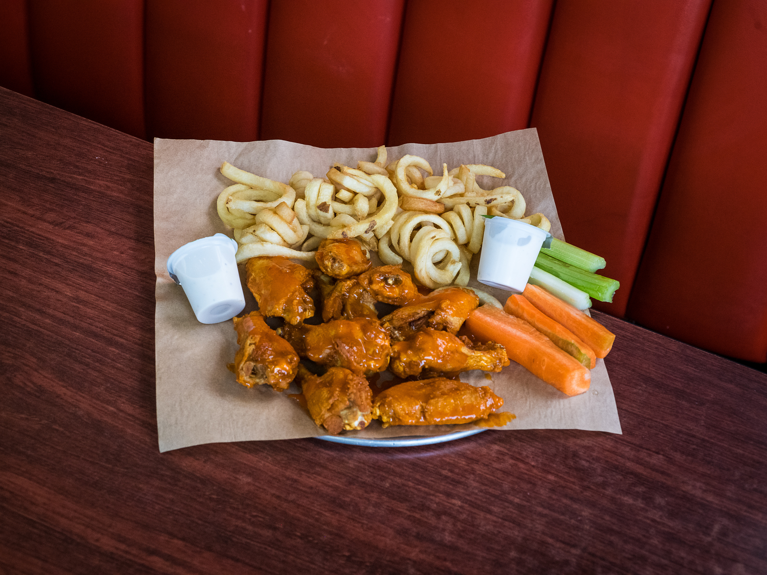 Order Chicken Wings food online from Willy Mex Mex Grill store, Social Circle on bringmethat.com