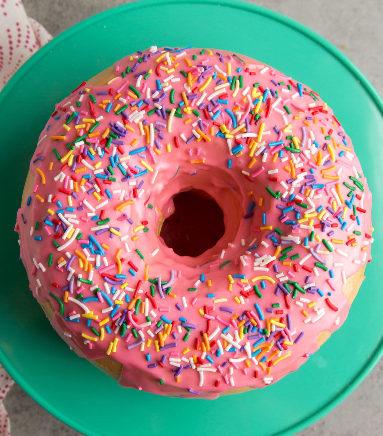 Order Strawberry Cake Donuts food online from Earl Donut store, Los Angeles on bringmethat.com