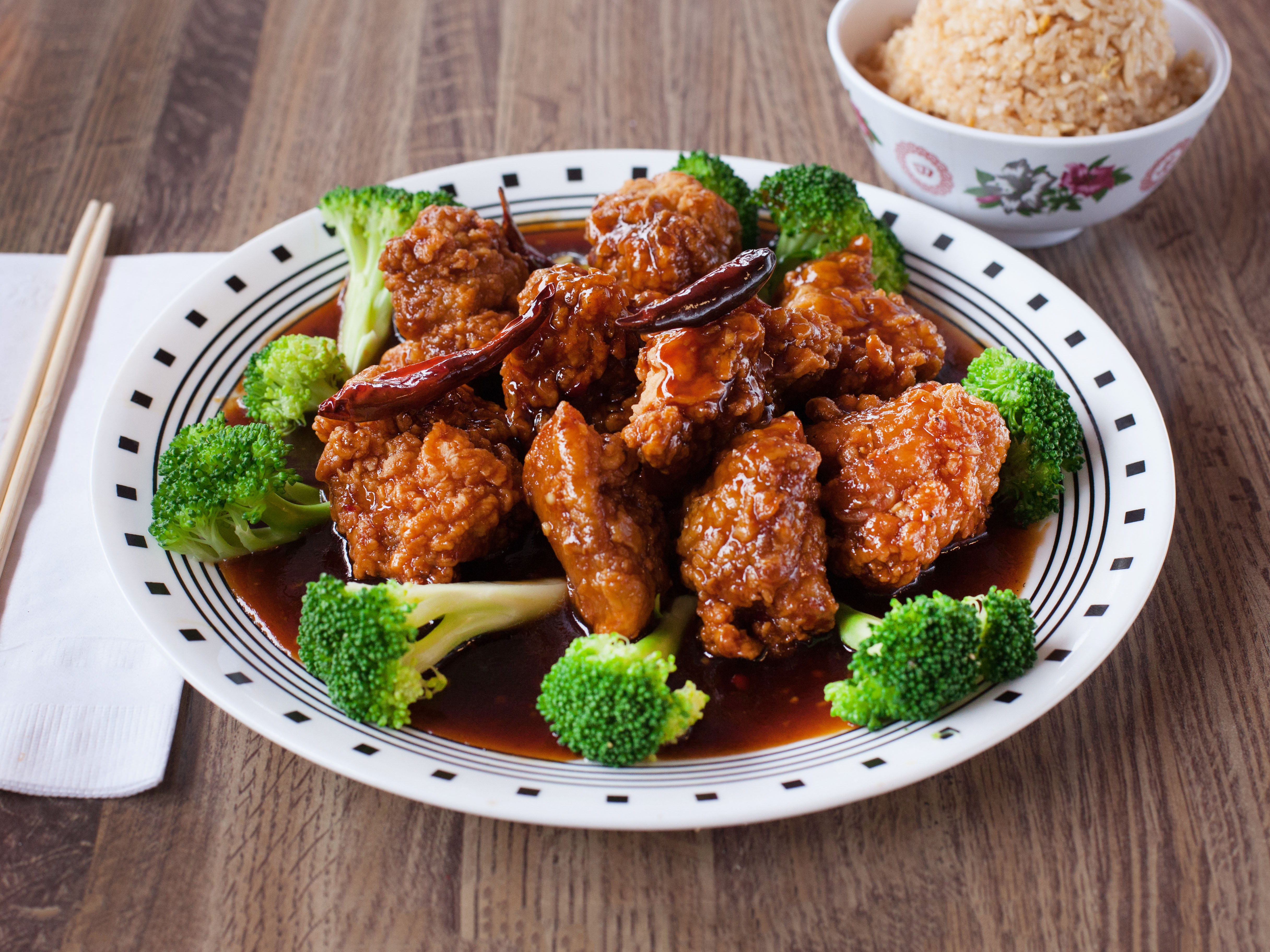 Order 16. General T'so Chicken food online from Cathay Express store, Independence on bringmethat.com
