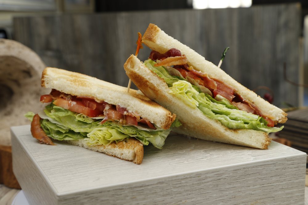 Order BLT Sandwich food online from Burger Mania store, Phoenix on bringmethat.com