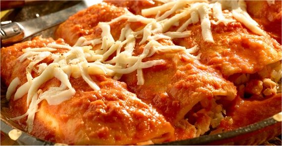 Order GREEN OR RED ENCHILADAS WITH YOUR FAVORITE MEAT food online from El Taco Chico store, Oak Park on bringmethat.com